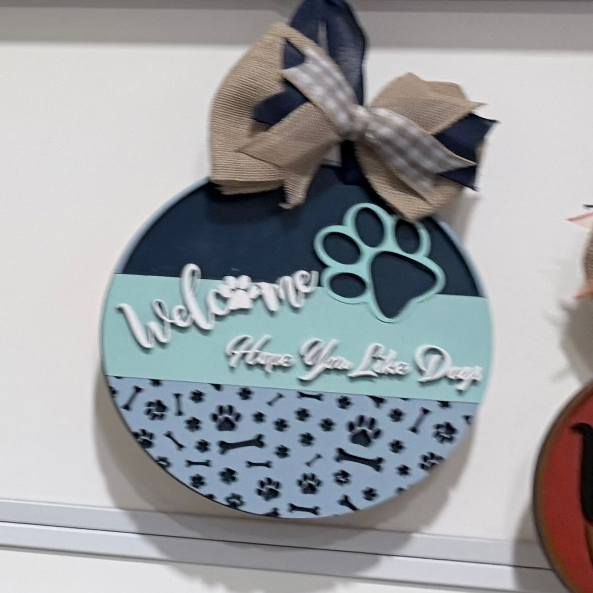 Ready-Made Seasonal Door Signs & Holiday Décor