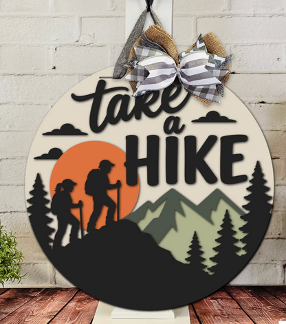 Ready-Made Seasonal Door Signs & Holiday Décor